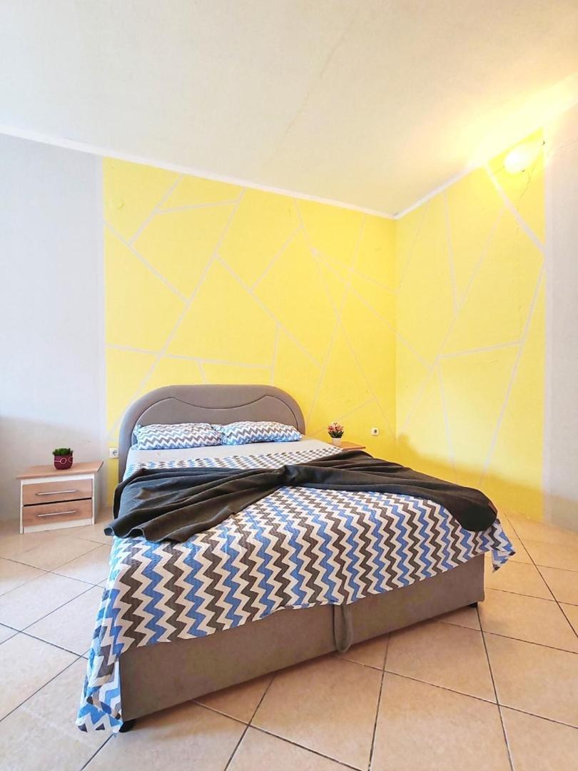 Apartmani I Sobe Brancin Неум Екстериор снимка