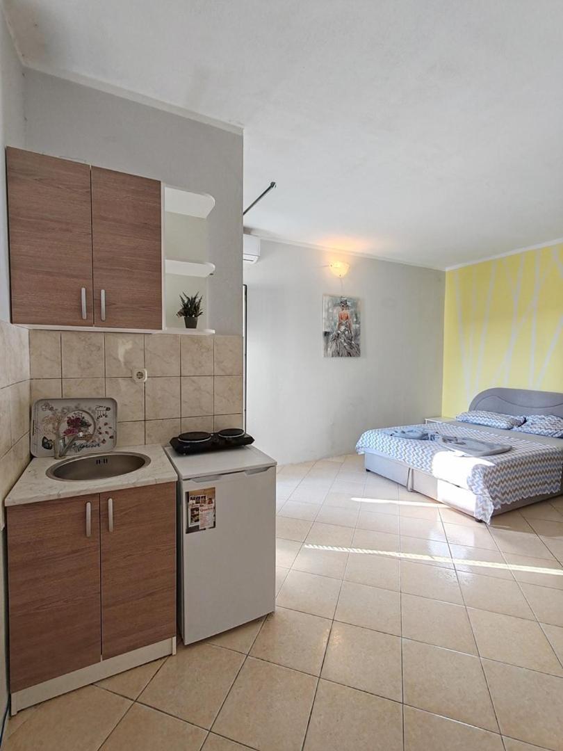 Apartmani I Sobe Brancin Неум Екстериор снимка