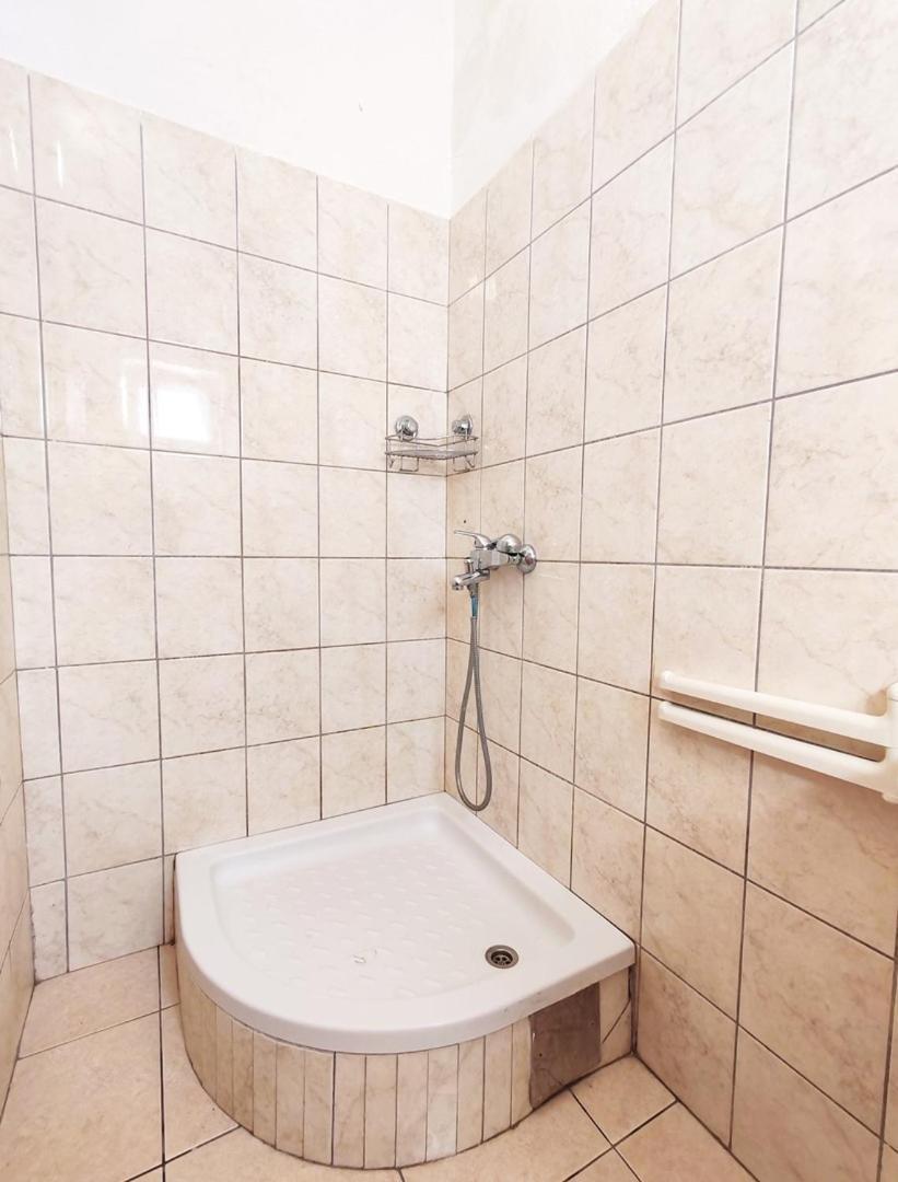 Apartmani I Sobe Brancin Неум Екстериор снимка