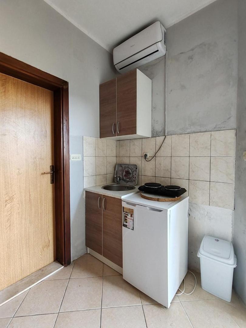 Apartmani I Sobe Brancin Неум Екстериор снимка